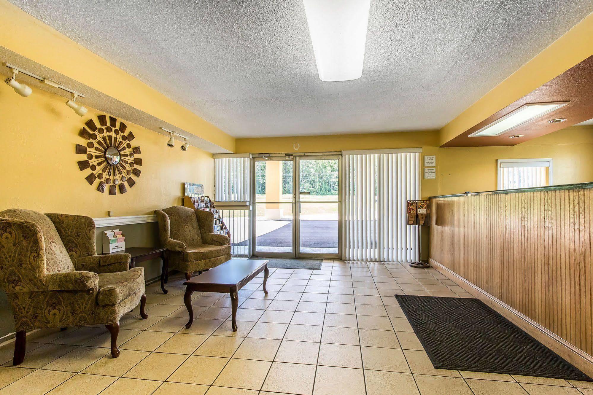 Econo Lodge סקוטסבורו מראה חיצוני תמונה