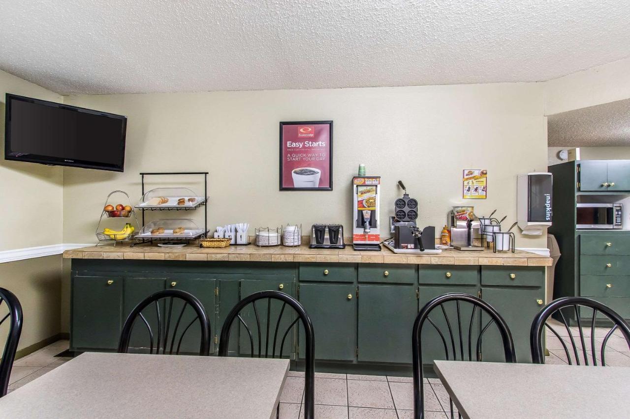 Econo Lodge סקוטסבורו מראה חיצוני תמונה